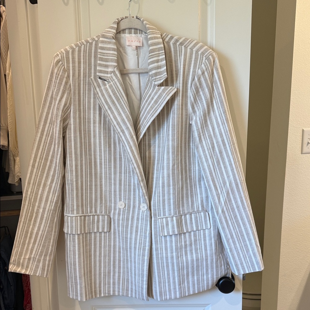 entro Cream & White Striped Double-Breasted Blazer